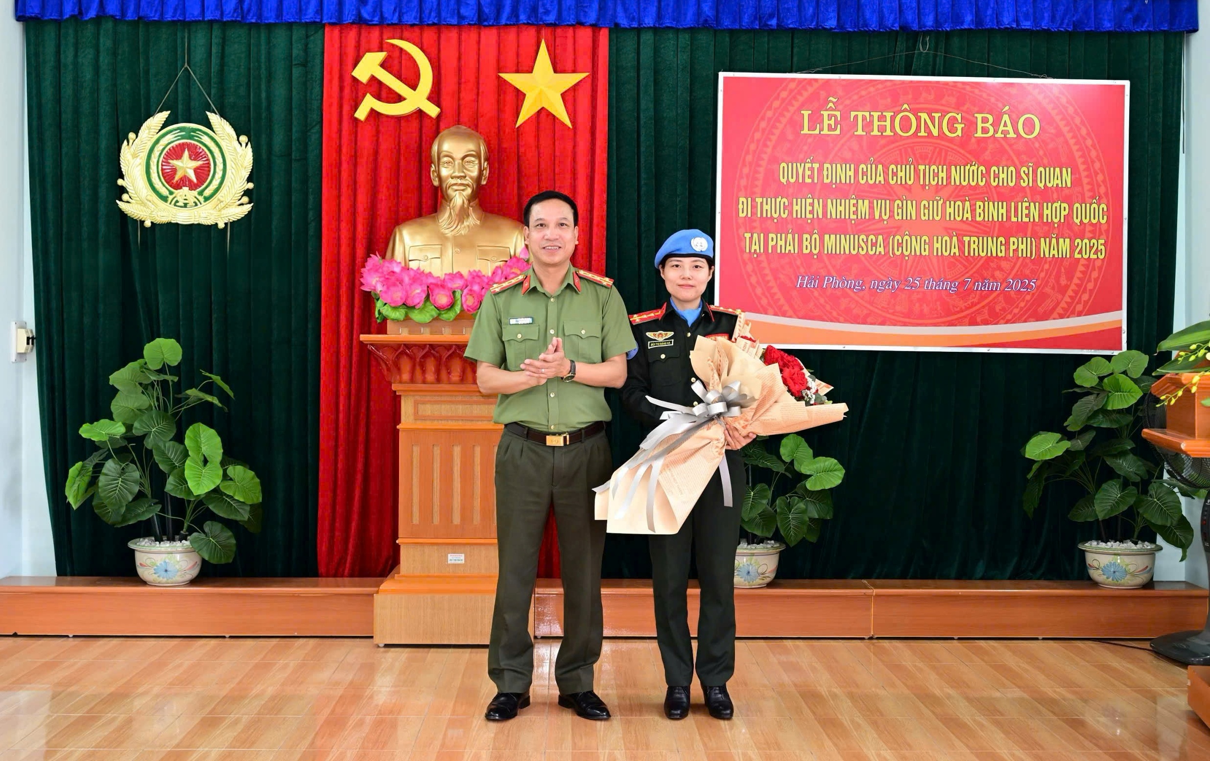 Nữ chiến sĩ CATP Hải Phòng được cử đi thực hiện nhiệm vụ gìn giữ hòa bình Liên hợp quốc tại Cộng hòa Trung Phi